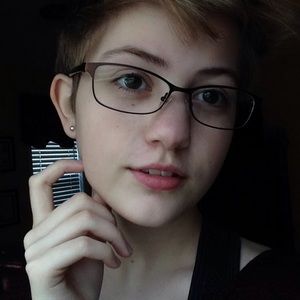 Meet your Posher, Alana